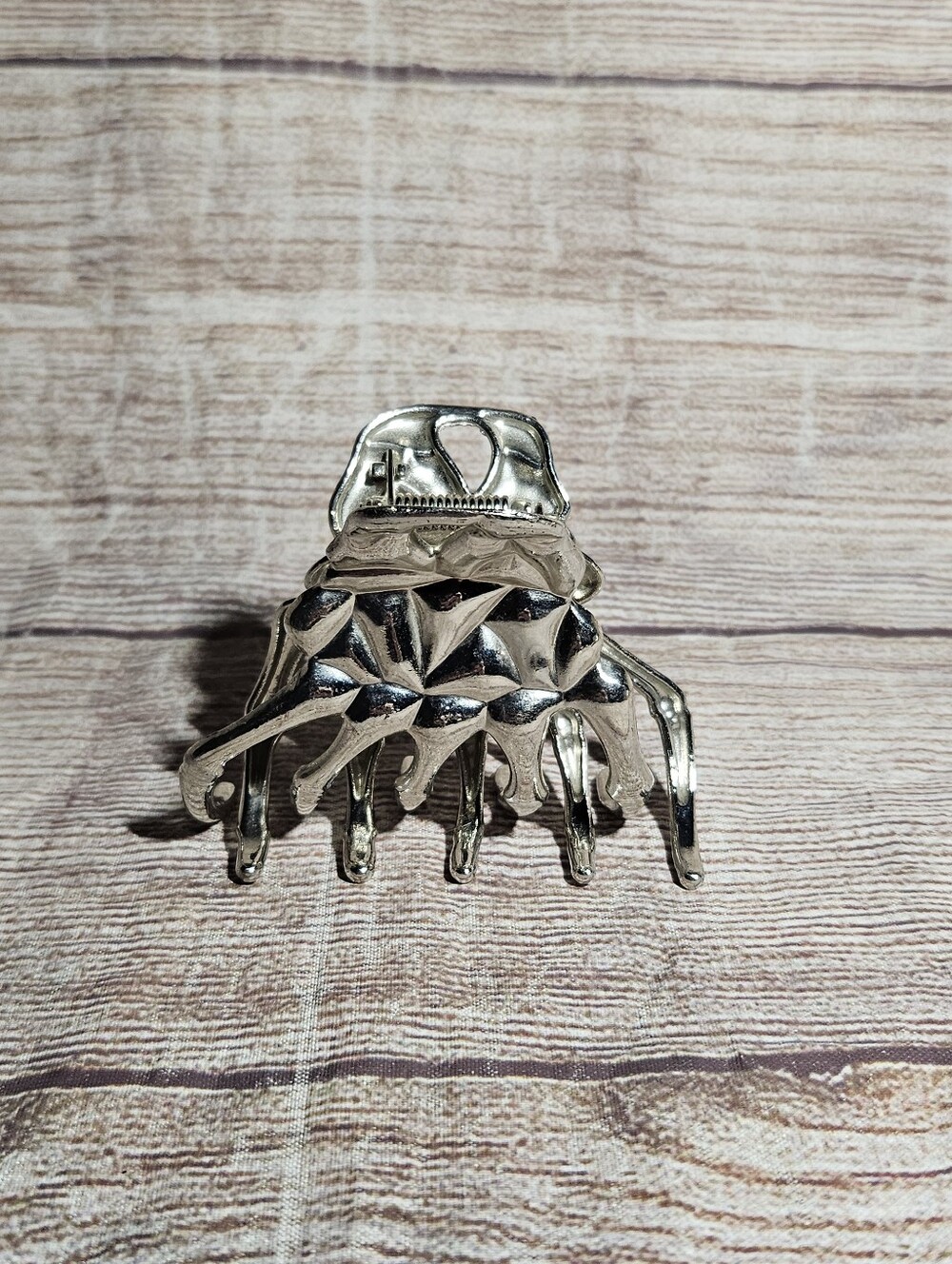 Silver Metal Skeleton Claw Hair Clip